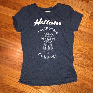 Hollister tee